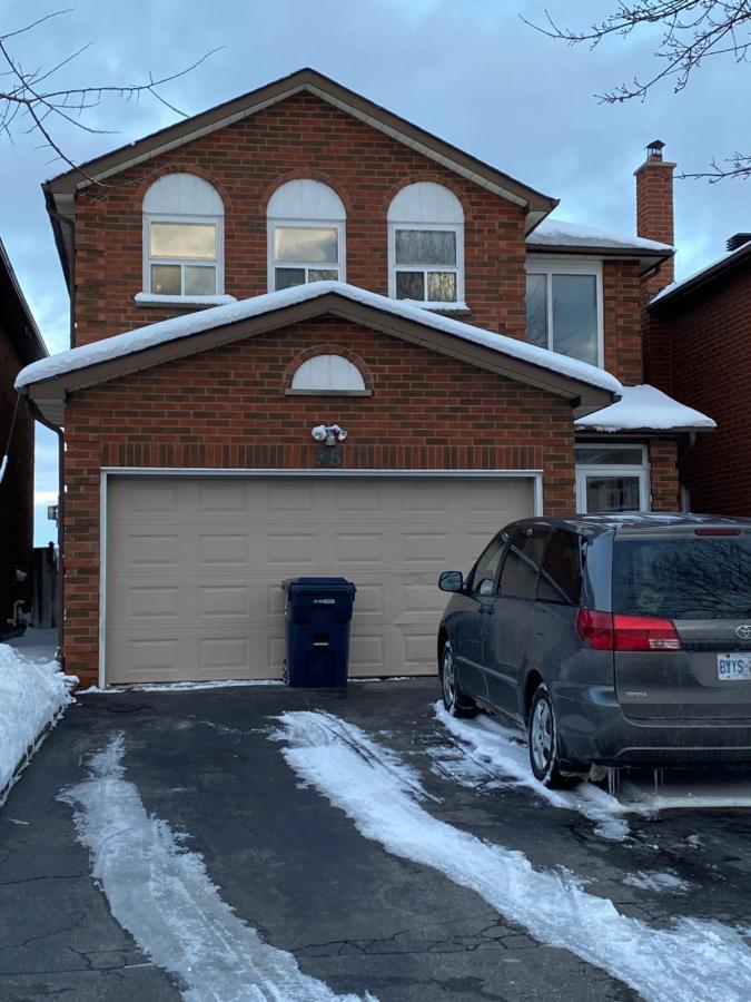 Homenets Markham Exterior photo